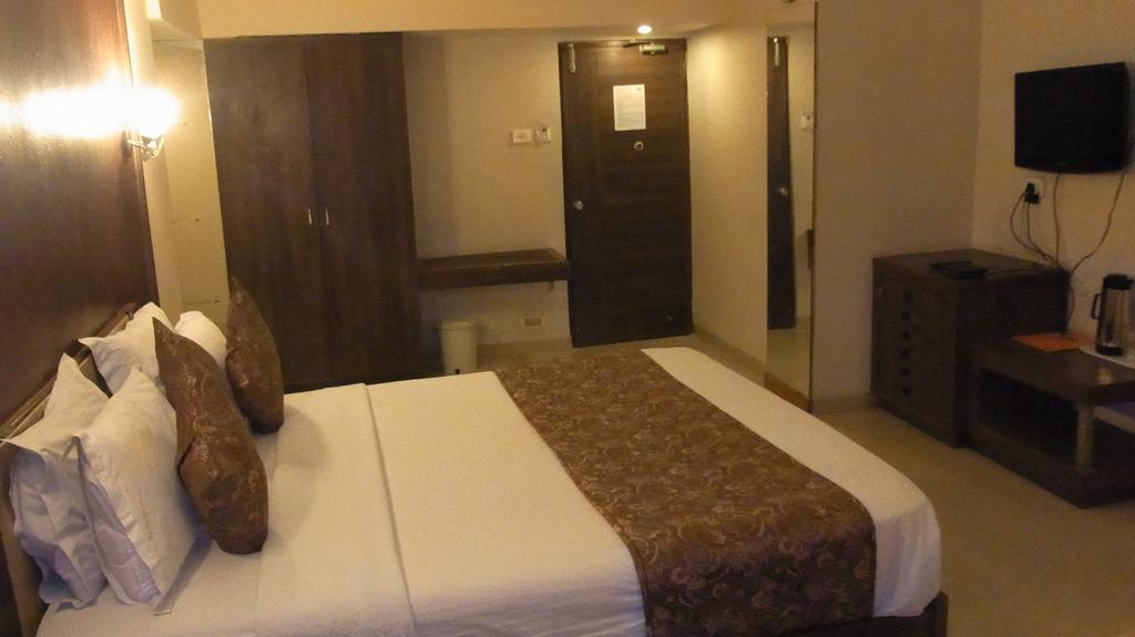 אחמדאבאד Hotel Eden חדר תמונה